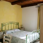 Fara Affittacamere 3*