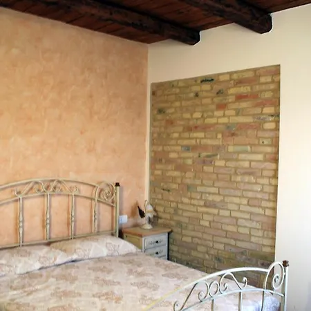 Agriturismo Fara Affittacamere *